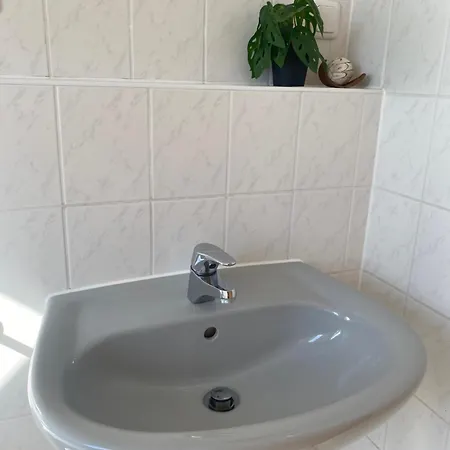 Апартаменты Zauberhafte Wohlfuehloase Auf Zeit Mit Netflix *